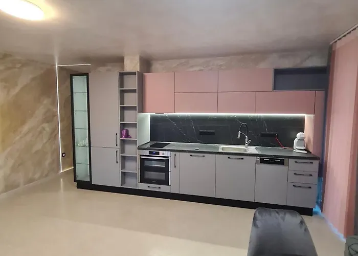 Apartment Fully Furnished Apartment- B8 *